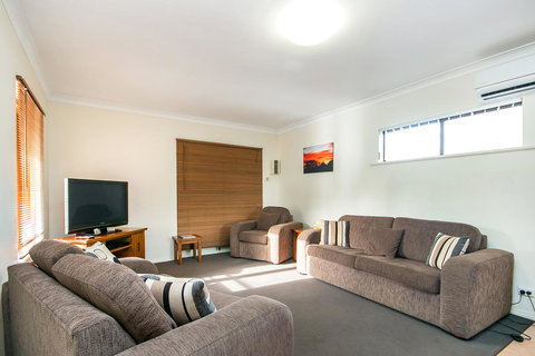 Coranda Lodge - Accommodation Brisbane 3