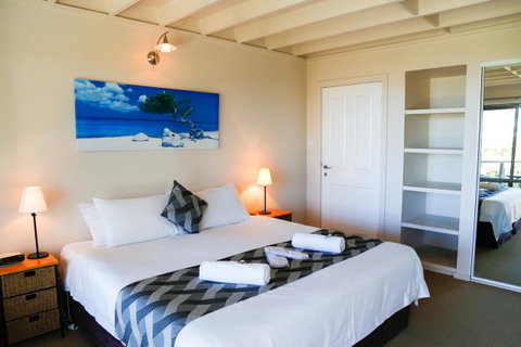 Pelicans At Denmark - Accommodation Brisbane 2