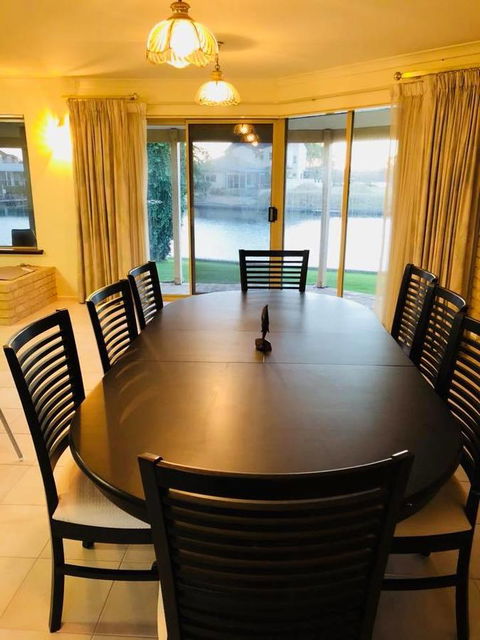LA ANCHOR ON THE CANALS (MANDURAH) - Accommodation Brisbane 8