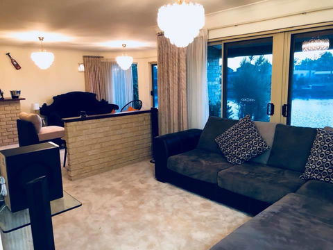 LA ANCHOR ON THE CANALS (MANDURAH) - Accommodation Brisbane 7