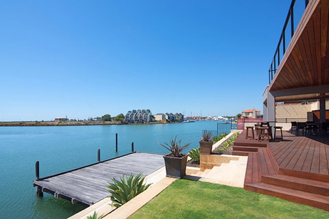 Oceans Edge - Busselton - Accommodation Brisbane 2