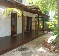 Beach House on Fox - Accommodation Brisbane