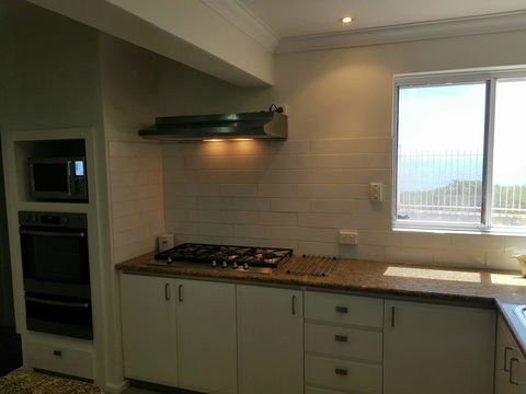 Caravel Beach House Mandurah - Accommodation Brisbane 5