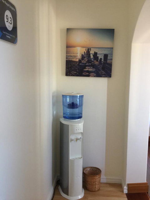 The Royal Dolphin Bed & Breakfast Safety Bay - Accommodation Brisbane 26