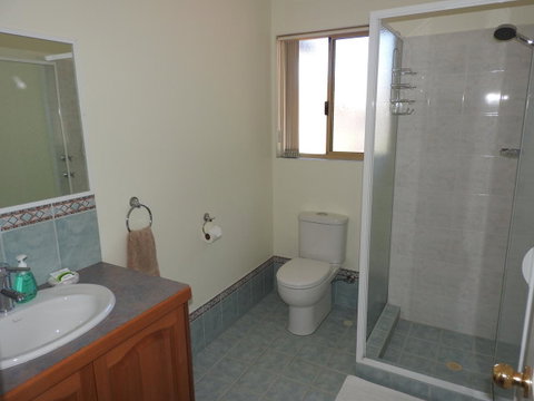 The Royal Dolphin Bed & Breakfast Safety Bay - Accommodation Brisbane 17