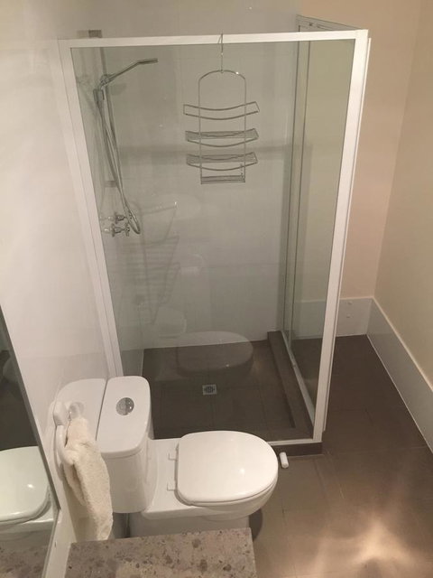 The Royal Dolphin Bed & Breakfast Safety Bay - Accommodation Brisbane 29