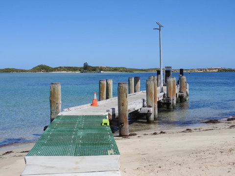 The Royal Dolphin Bed & Breakfast Safety Bay - Accommodation Brisbane 12