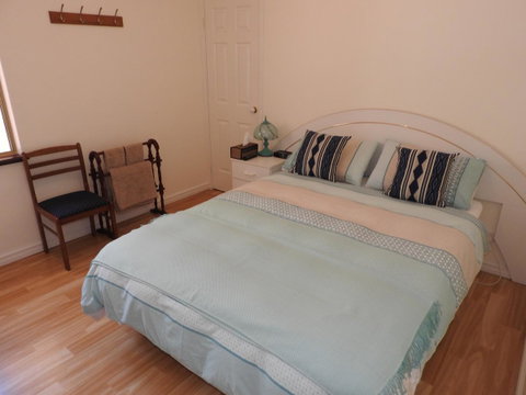 The Royal Dolphin Bed & Breakfast Safety Bay - Accommodation Brisbane 18
