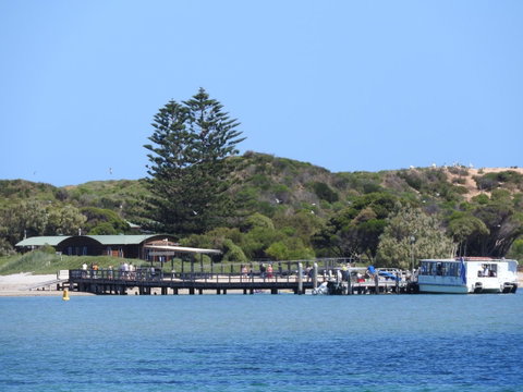 The Royal Dolphin Bed & Breakfast Safety Bay - Accommodation Brisbane 9