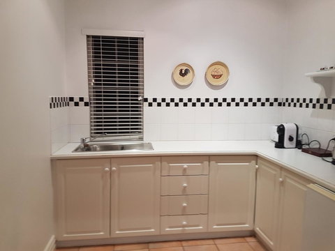 Two Sisters Chalets - Accommodation Brisbane 11