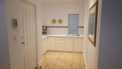 Two Sisters Chalets - Accommodation Brisbane 3