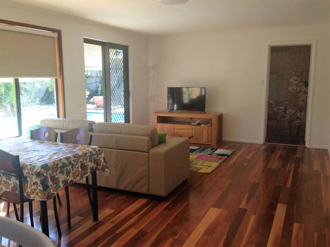 Lemon Tree Lodge - Accommodation Brisbane 0