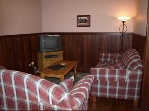Pemberton Old Picture Theatre Holiday Apartments - Accommodation Brisbane 37