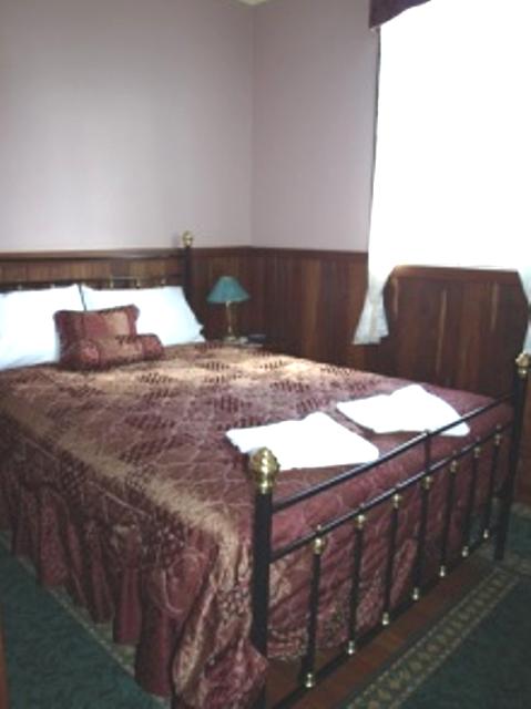 Pemberton Old Picture Theatre Holiday Apartments - Accommodation Brisbane 16