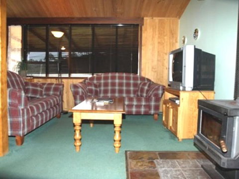Pemberton Old Picture Theatre Holiday Apartments - Accommodation Brisbane 1