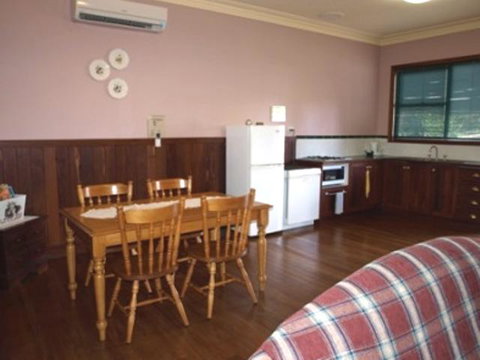 Pemberton Old Picture Theatre Holiday Apartments - Accommodation Brisbane 34