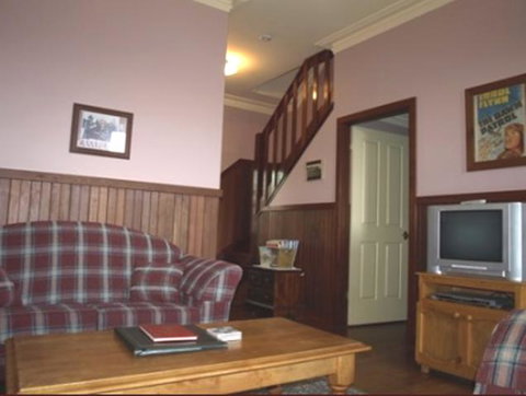 Pemberton Old Picture Theatre Holiday Apartments - Accommodation Brisbane 6