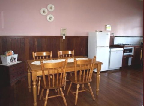 Pemberton Old Picture Theatre Holiday Apartments - Accommodation Brisbane 28