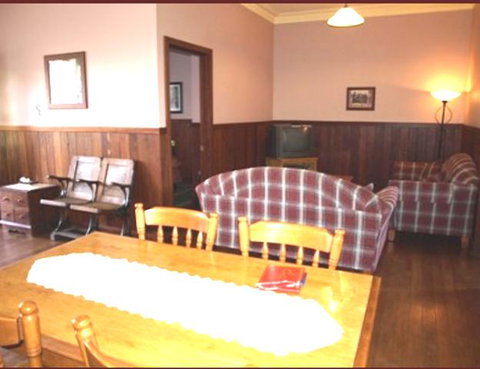 Pemberton Old Picture Theatre Holiday Apartments - Accommodation Brisbane 35