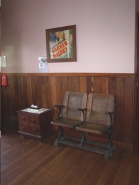 Pemberton Old Picture Theatre Holiday Apartments - Accommodation Brisbane 39