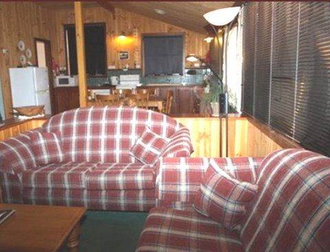 Pemberton Old Picture Theatre Holiday Apartments - Accommodation Brisbane 8