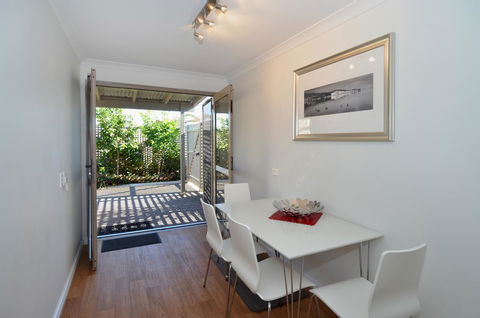 Albany Central Apartments - Accommodation Brisbane 1