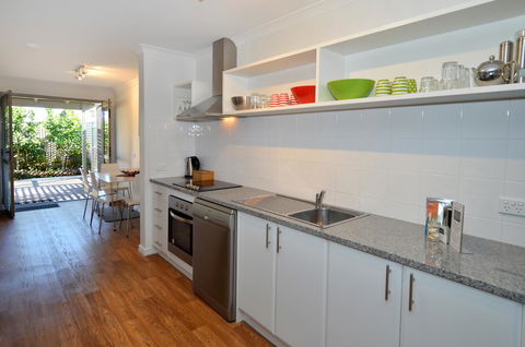 Albany Central Apartments - Accommodation Brisbane 10