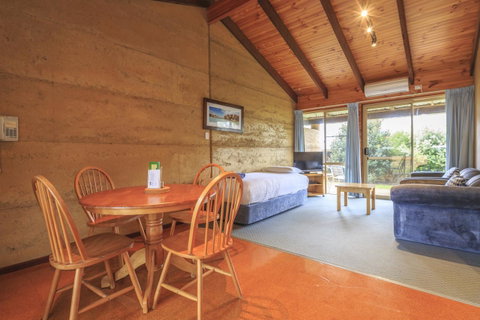 The Koorabup Motel - Accommodation Brisbane 12