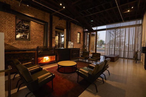 The Premier Mill Hotel - Accommodation Brisbane 0