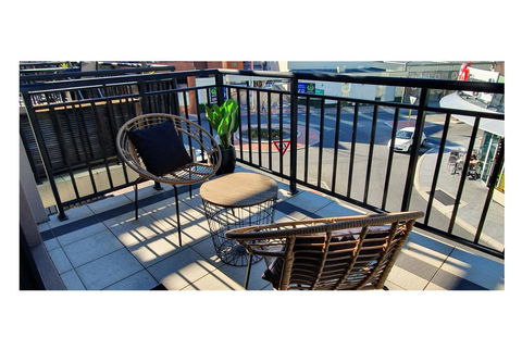 Stylish 1BDR Unit In The Heart Of Subiaco - Accommodation Brisbane 10