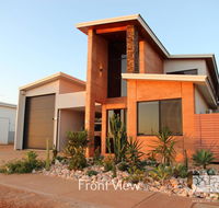 31 Inggarda Lane - Spectacular Views with a Private Jetty and Wi-Fi - Accommodation Brisbane
