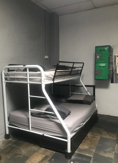 JJ's Backpackers - Accommodation Brisbane 3