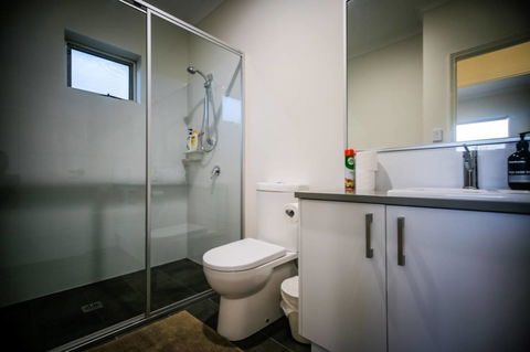 VIP Stays - Villa De Burswood Luxury 3BR Suite W/ King Bed FREE WIFI - Accommodation Brisbane 17