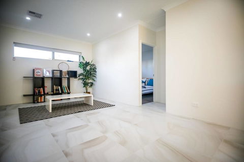 VIP Stays - Villa De Burswood Luxury 3BR Suite W/ King Bed FREE WIFI - Accommodation Brisbane 13