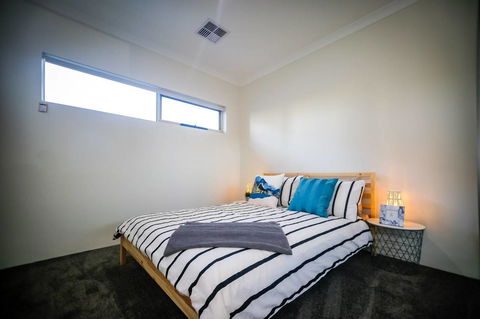 VIP Stays - Villa De Burswood Luxury 3BR Suite W/ King Bed FREE WIFI - Accommodation Brisbane 20