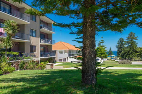 Cottesloe Beach On Napier - Accommodation Brisbane 2