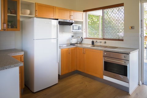 Cottesloe Beach On Napier - Accommodation Brisbane 5