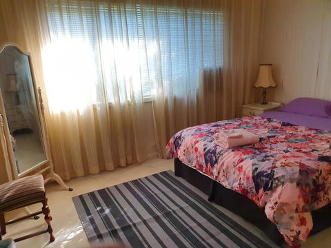 Airport HomeStay - Accommodation Brisbane 3