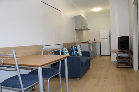 Mandurah Ocean Marina Chalets - Accommodation Brisbane 6