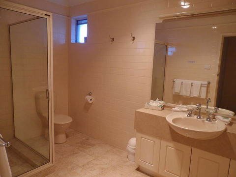 Clifton Motel & Grittleton Lodge - Accommodation Brisbane 29