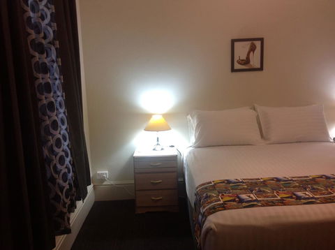 Clifton Motel & Grittleton Lodge - Accommodation Brisbane 37