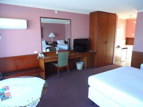Clifton Motel & Grittleton Lodge - Accommodation Brisbane 17