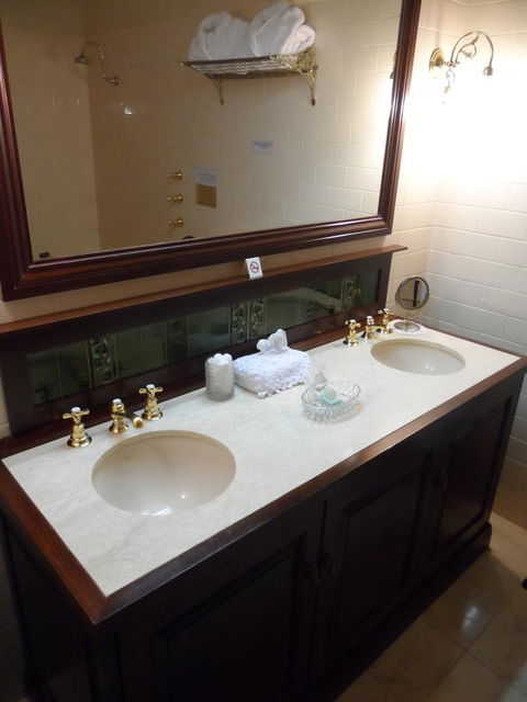 Clifton Motel & Grittleton Lodge - Accommodation Brisbane 31