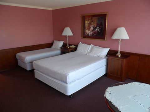 Clifton Motel & Grittleton Lodge - Accommodation Brisbane 16