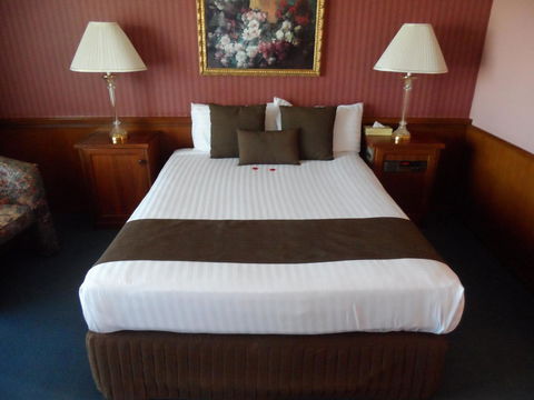 Clifton Motel & Grittleton Lodge - Accommodation Brisbane 12