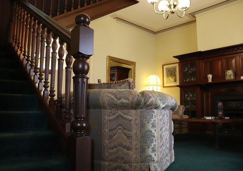 Clifton Motel & Grittleton Lodge - Accommodation Brisbane 4