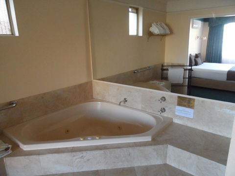 Clifton Motel & Grittleton Lodge - Accommodation Brisbane 28