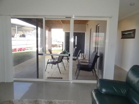 Acaciabnb - Accommodation Brisbane 4