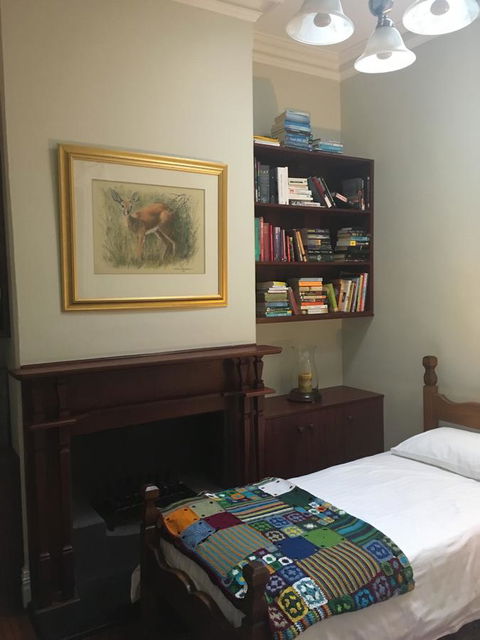 Rowley House - Accommodation Brisbane 10