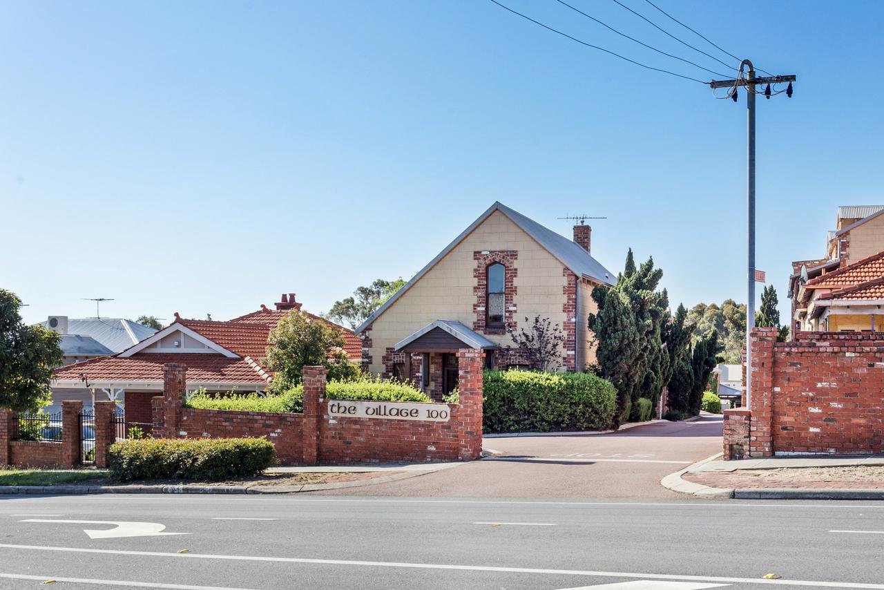 Beaconsfield WA Accommodation Brisbane